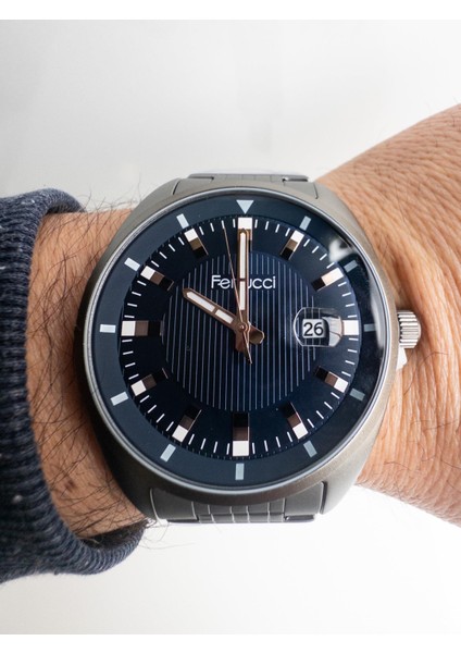 Mercek Takvimli Çelik Erkek Kol Saati