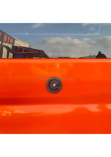 Su Dolum Girişi Anahtarlı Kilitli Su Dolum Noktası - Siyah fiyatları