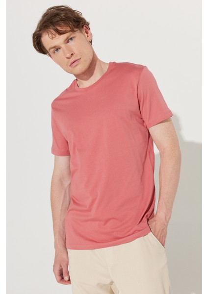 Erkek Kiremit Slim Fit Dar Kesim %100 Pamuk Bisiklet Yaka Tişört
