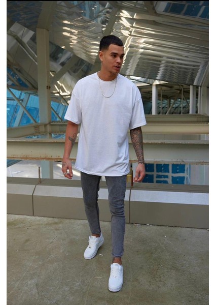 Erkek Oversize Beyaz T-Shirt modelleri