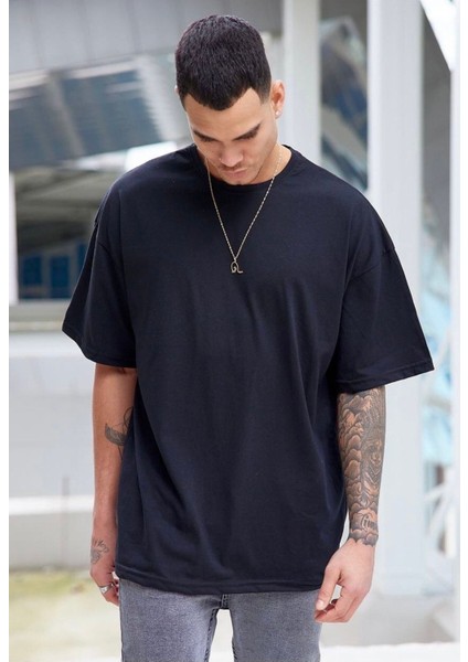 Erkek Oversize Siyah T-Shirt