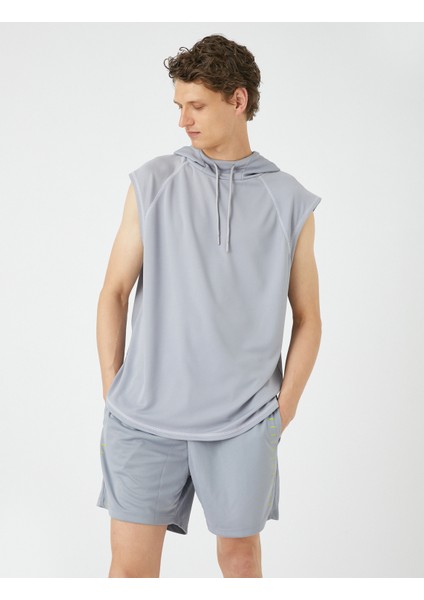 Spor Atlet Kapşonlu Dikiş Detaylı Kolsuz