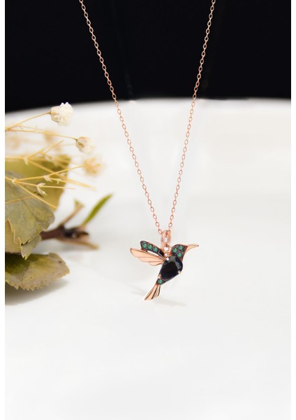 925 Ayar Gümüş Rose Kaplama Siyah Yeşil Taşlı Kuş Kolye