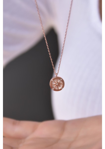 925 Ayar Gümüş Rose Kaplama Taşlı Pusula Kadın Kolye