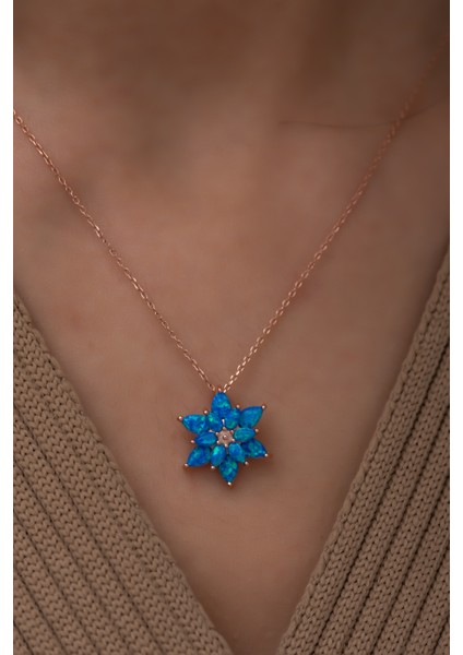 Mavi Opal Taşlı 925 Ayar Gümüş Lotus Kolye