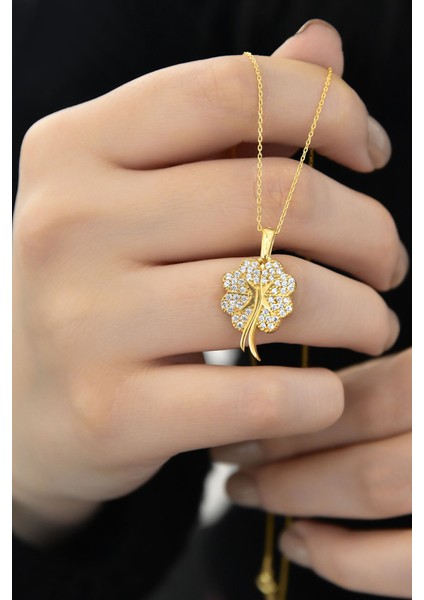 925 Ayar Gümüş Altın Kaplama Açılır Kadın Yonca Kolye