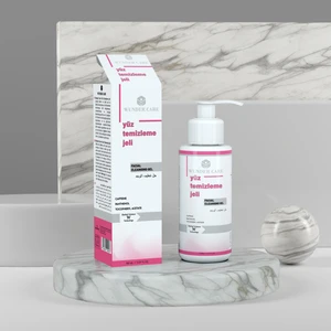 Care Yüz Temizleme Jeli 150 ML