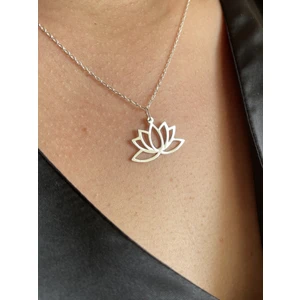 Gümüş Lotus Çiçeği Kolye -925 Ayar Gümüş Lotus Çiçeği Kolye - Gümüş Lotus Çiçeği Kolye - Lotus Çiçeği Kolye - Çiçek Kolye - Gümüş Kolye - Kadın Kolye - Kadın Gümüş Kolye - Gümüş Çiçek Kolye