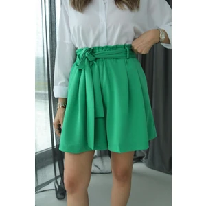 Yeşil Kuşaklı Şort