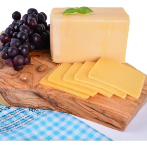 Cheddar Blok Inek 250 G ℮