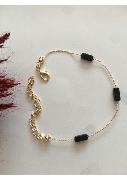 Doğal Siyah Taşlı Bileklik Gold