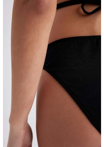 Fall in Love Regular Fit Bikini Alt W8732AZ22SM