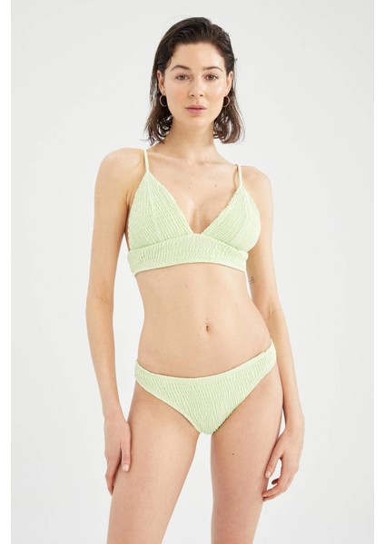 Fall in Love Regular Fit Gipeli Triangle Bikini Üstü V8791AZ22SM