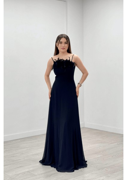 Şifon Kumaş Tüy Detaylı Sırt Dekolteli Abiye Elbise - Siyah fiyatları