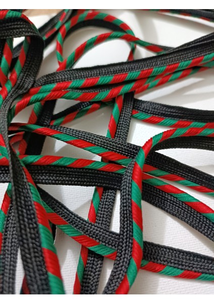 Tekstil Ürünleri Siyah Kenar Kırmızı Yeşil Biye Şerit ( 1 Cm) fiyatları
