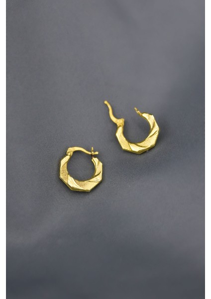 925 Ayar Gümüş Altın Kaplama Desenli Klipsli Kadın Küpe