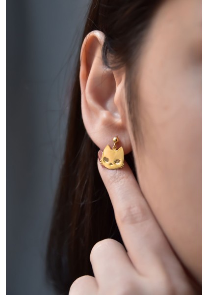 925 Ayar Gümüş Altın Kaplama Kedi Model Çivili Kadın Top Küpe fiyatları