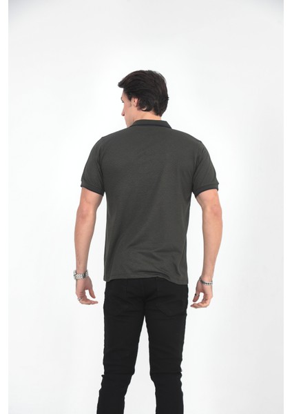 Baba Yakalı Cepli Desenli Model Klasik Kesim T-Shirt
