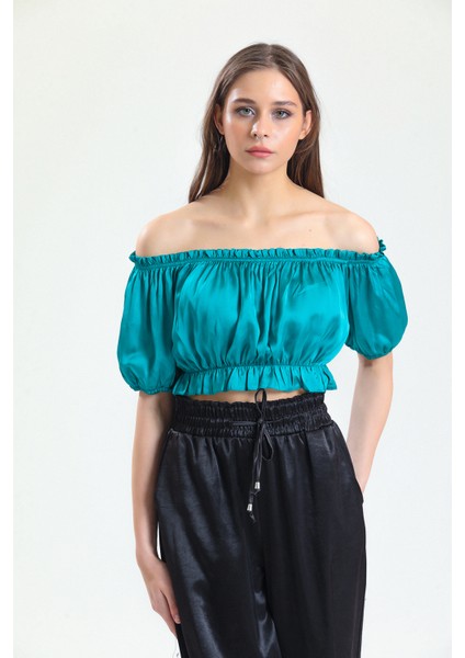 Yaka ve Etek Lastik Büzgülü Kolağzı Lastikli Saten Bluz | BLZ34216 Yesıl modelleri