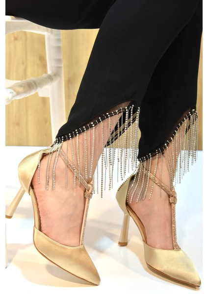 (Park Moda) Taş Biyeli Burnu Kapalı Taş Biyeli Topuklu Kadın Ayakkabı Nut