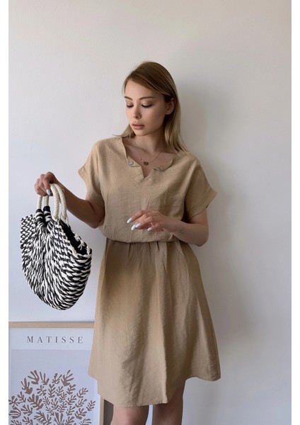 Kadın Bej Kısa Kol, Kalp Yaka, Dokulu Desen, Bele Oturan, Aerobin Lastikli Bel Midi Elbise