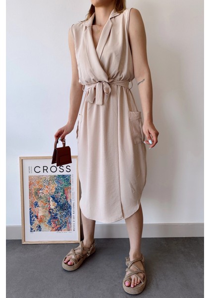 Kadın Bej Kalın Askılı, Kruvaze Yaka, Düz Desen, Aerobin Yırtmaçlı, Kemerli Midi Elbise fırsatları