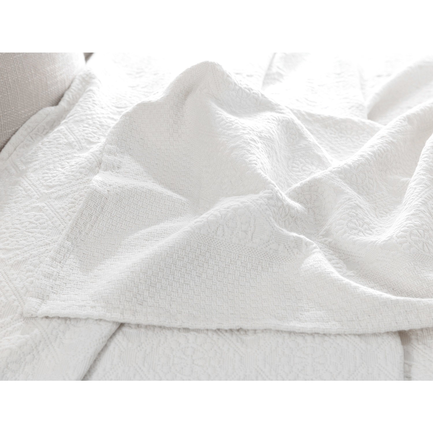 Madame Coco Elita King Size Yatak Örtüsü Beyaz Fiyatı Madame Coco Elita King Size Yatak Örtüsü Beyaz Fiyatı