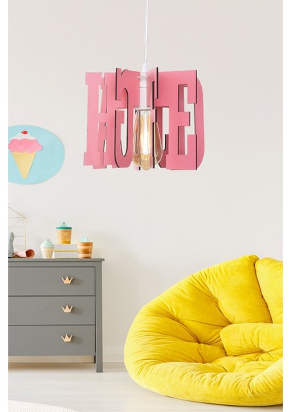Alfabe Tekli Pembe