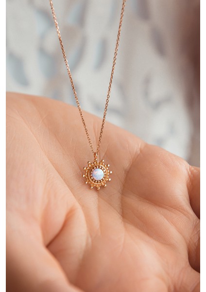 14 Ayar Opal Taşlı Minimal Kolye