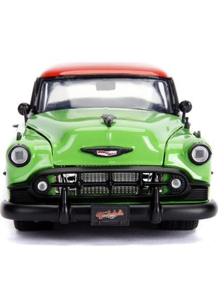 Dc Comics Bombshells Poison Ivy & 1953 Chevy Bel Air 1:24 modelleri