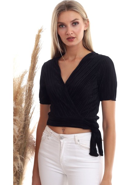 20333373 Pliseli Kruvaze Yandan Bağlamalı Kısa Kol Bluz Siyah