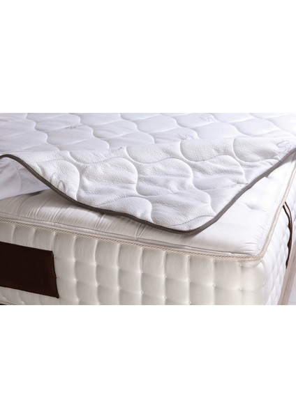 Silver Gümüş Iplikli Kapitoneli Alez 150x200 cm