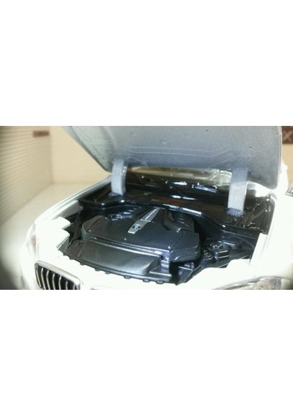 Bmw X5 1/24 Beyaz Model Araba fırsatları