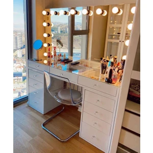 Makyaj Masası Işıklı Aynalı