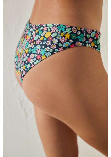 Amadora Çiçek Desenli Hipster Bikini Altı fiyatları