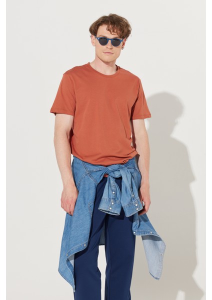 Erkek Açık Kahve Slim Fit Dar Kesim %100 Pamuk Bisiklet Yaka Tişört indirimleri