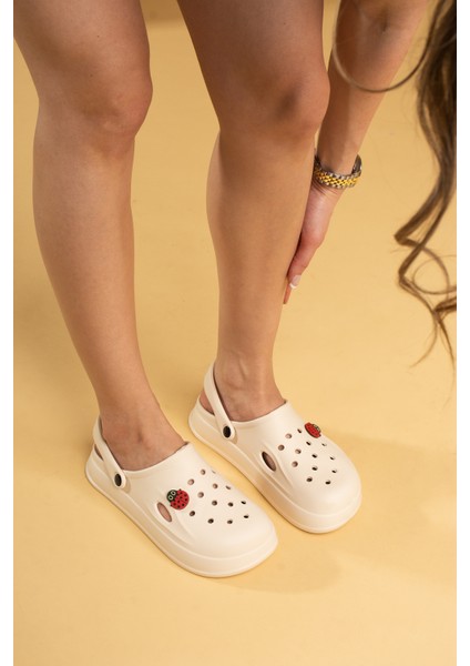 Uğur Böceği Eva Comfort Taban Günlük&plaj Kadın Sandalet DNZ95