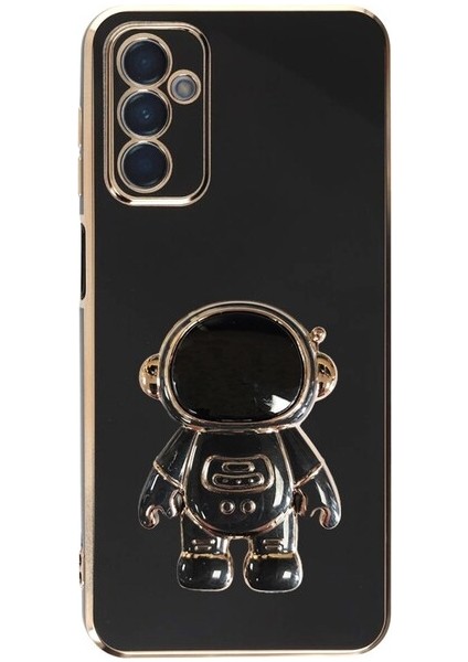 Samsung Galaxy M14 Kılıf Kamera Korumalı Astronot Desenli Standlı Silikon Siyah