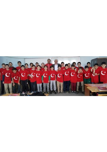 Çocuklar Için Türk Bayraklı Tişört 2 Yaş 12 Yaş Arası indirimleri