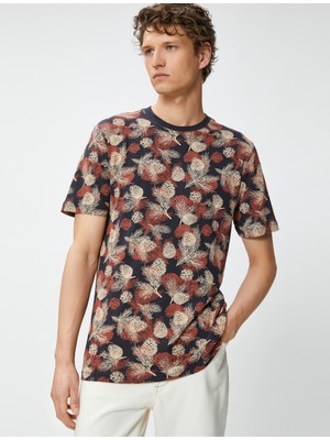 Koton Kozalak Baskılı Tişört Bisiklet Yaka Dar Kesim Pamuklu