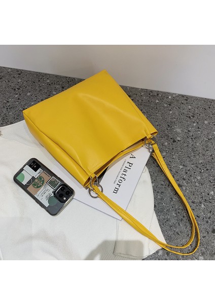 Kova Omuzdan Askili Çanta (Yurt Dışından)