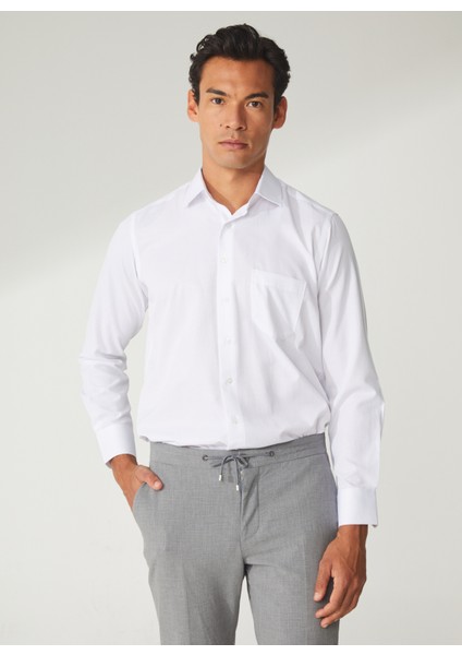 Regular Fit Klasik Yaka Armürlü Beyaz Erkek Gömlek GM2025000241