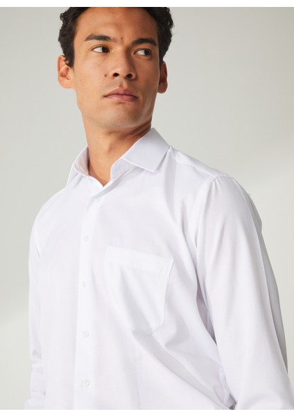 Regular Fit Klasik Yaka Armürlü Beyaz Erkek Gömlek GM2025000241 modelleri