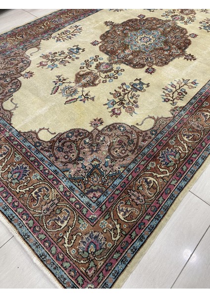 El Dokuma Isparta Halısı 200 x 330 cm Krem Turkuaz 6 M2 Yün Halı