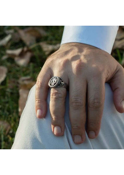 925 Ayar Gümüş Çift Başlı Kartal ve Tuğralı Yuvarlak Siyah Erkek Yüzük modelleri