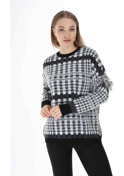 Kadın Püskül Detaylı Triko Siyah fiyatları