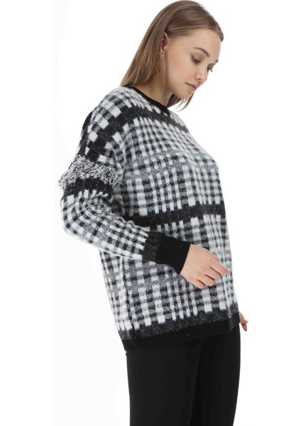 Kadın Püskül Detaylı Triko Siyah modelleri