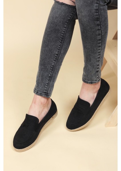Lazer Delikli Loafer Siyah