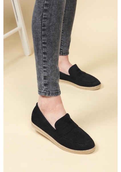 Lazer Delikli Loafer Siyah