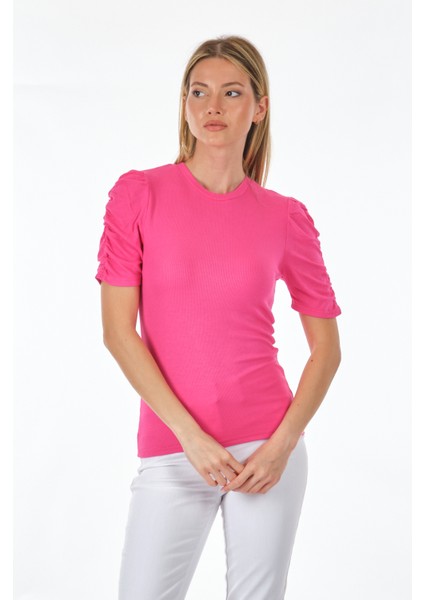 Minimalist Büzgülü Kol Kısa T-Shirt - Günlük Kombinler fiyatları